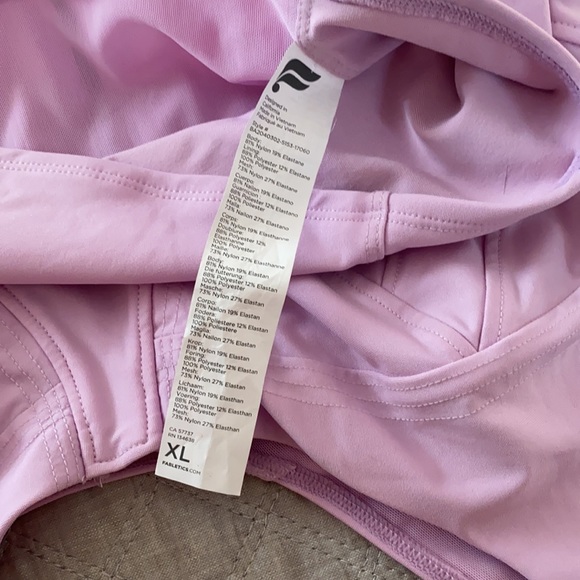 FABLETICS - Picture 3 of 3